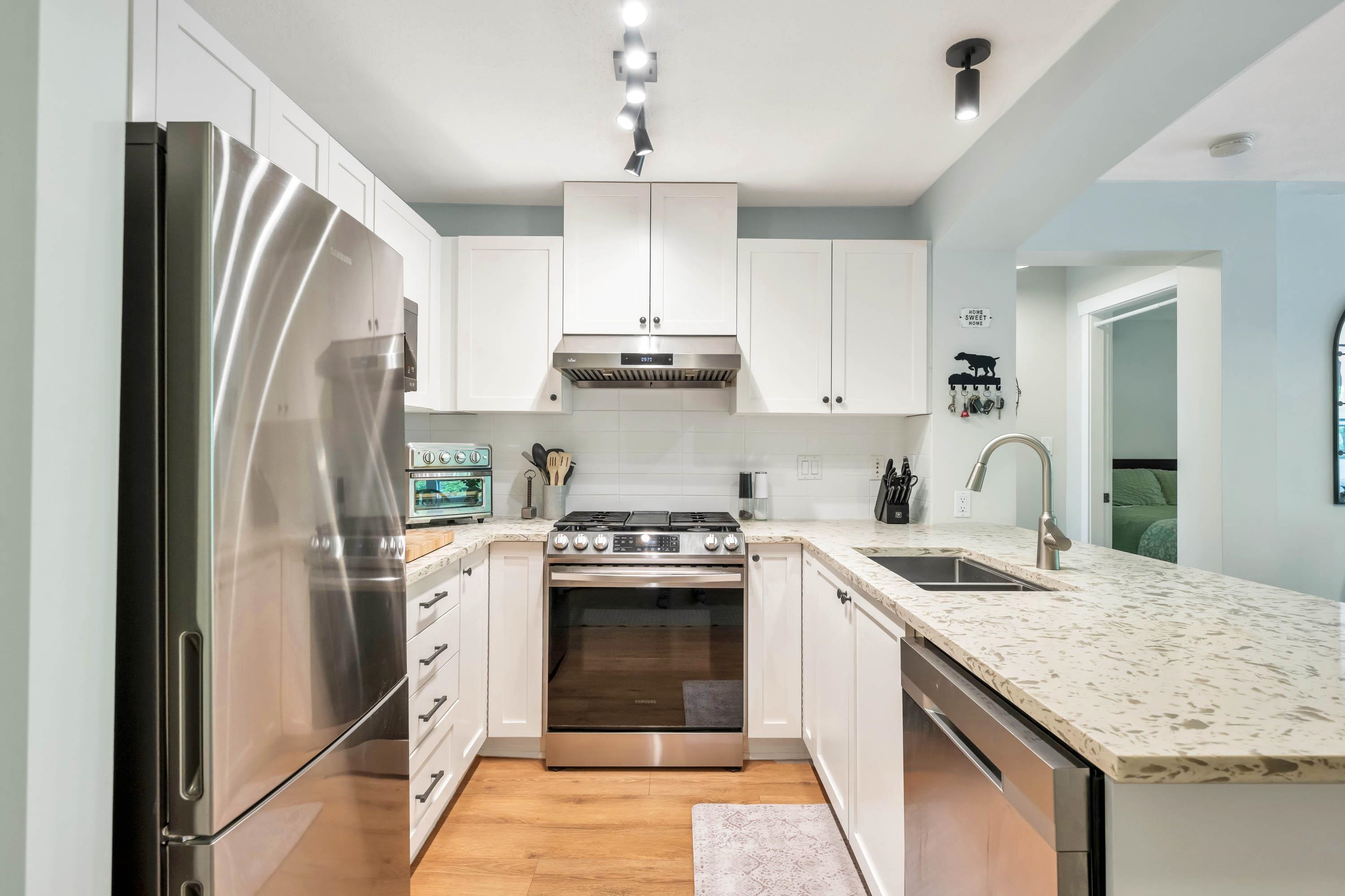 Additional image 2 of 111-2958 Silver Springs Boulevard, Coquitlam, BC, V3E 3R9