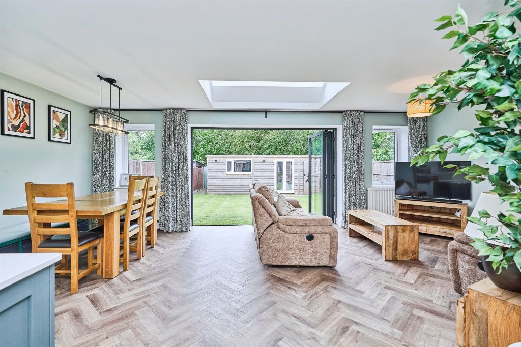 Additional image 4 of 4 bed detached house for saleBrookfield Way, Tipton DY4
