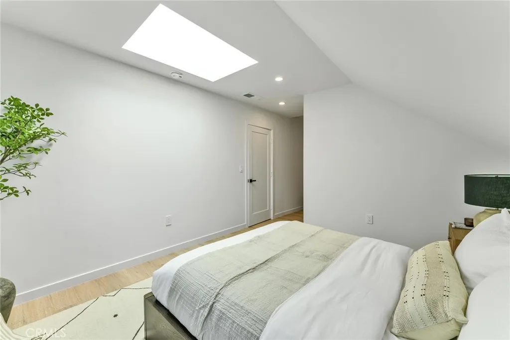 Additional image 21 of 1606 N Kingsley Dr, Los Angeles, CA 90027