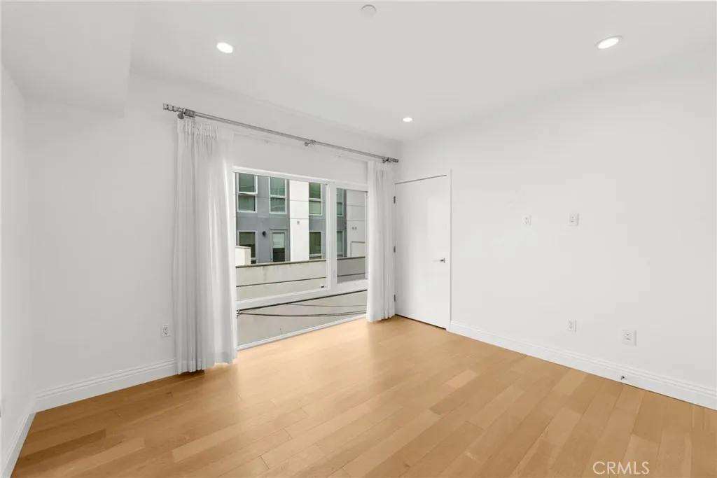 Additional image 16 of 2939 Leeward Avenue Unit 509, Los Angeles, CA 90005