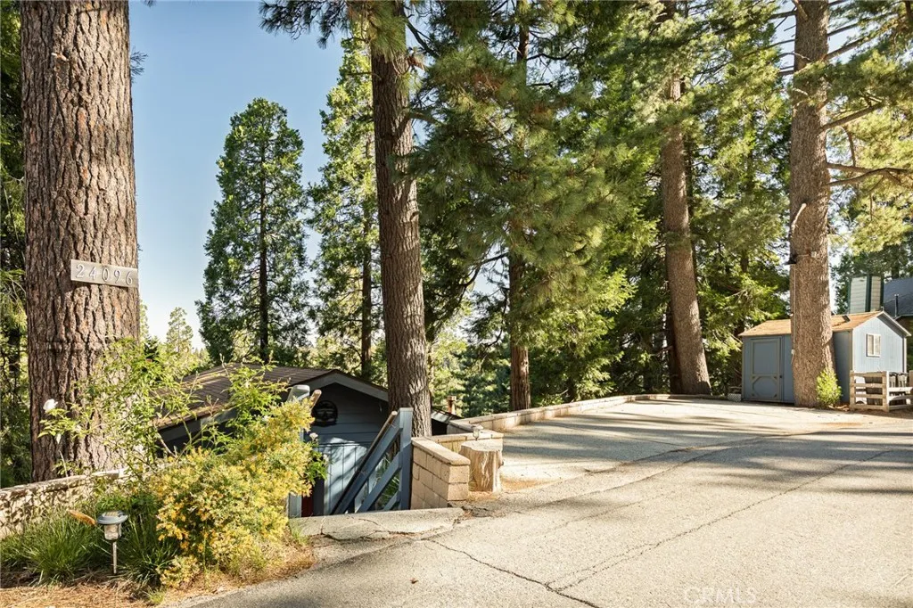 Additional image 28 of 24096 Altdorf Dr, Crestline, CA 92325