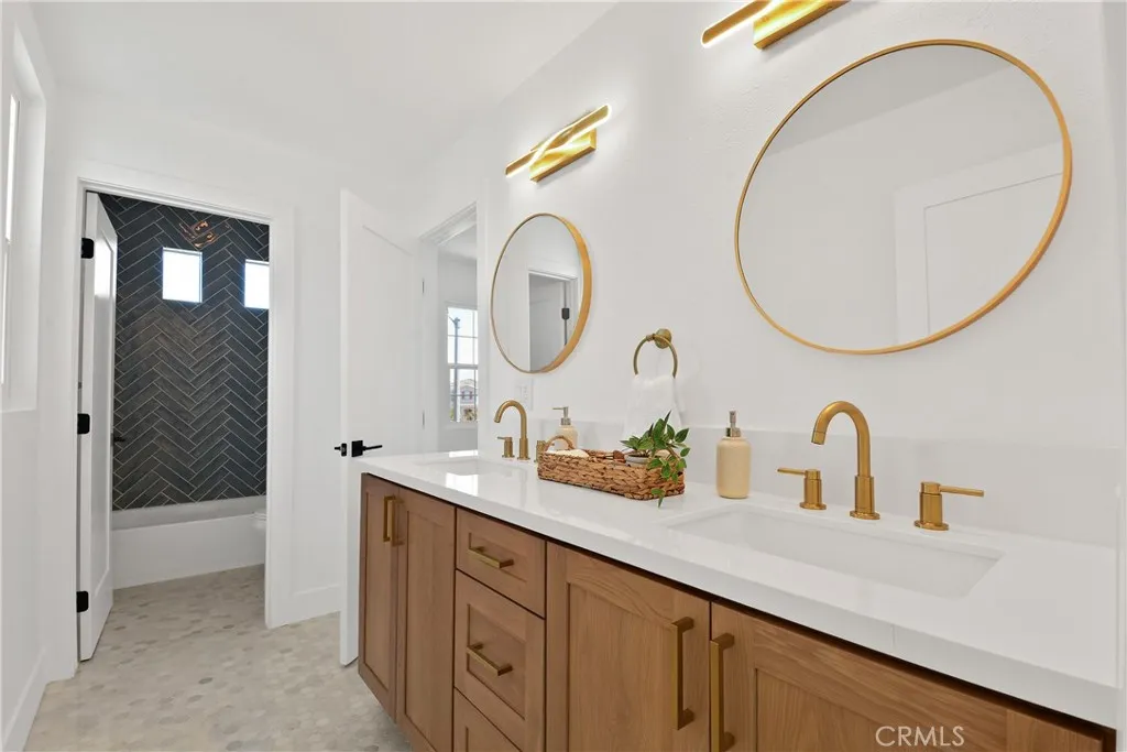 Additional image 30 of 276 Cambria Dr, Carson, CA 90745