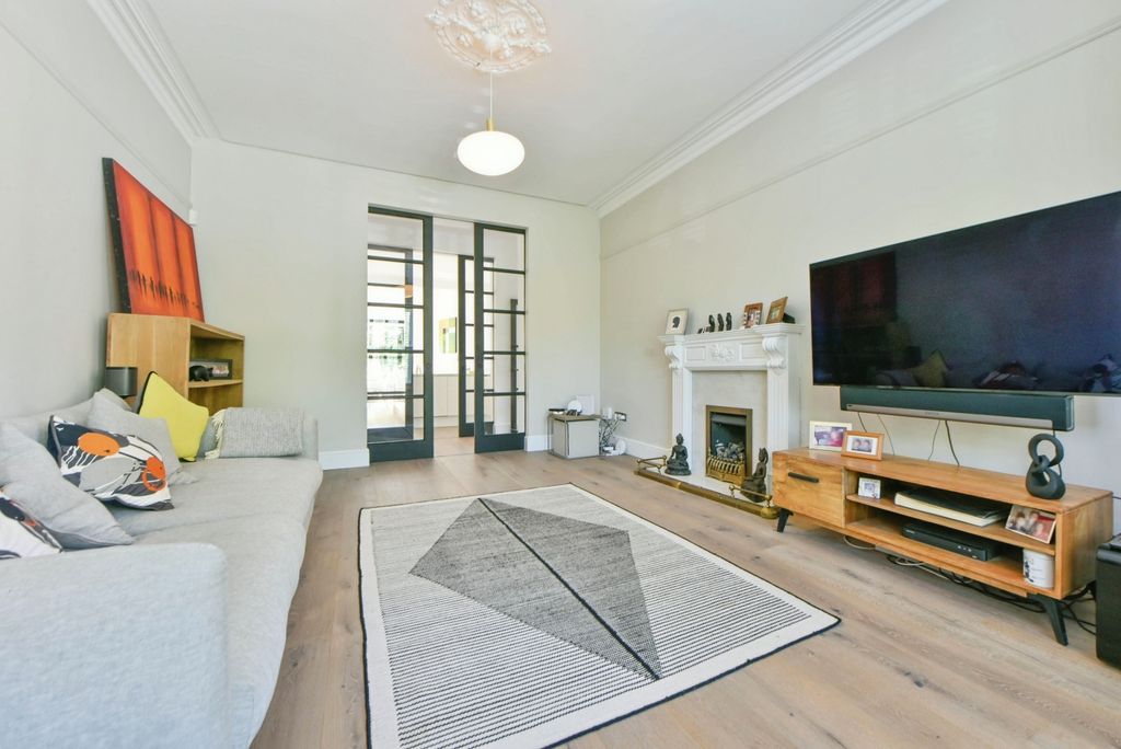 Additional image 2 of 3 bed maisonette for saleLapwing Lane, Manchester M20