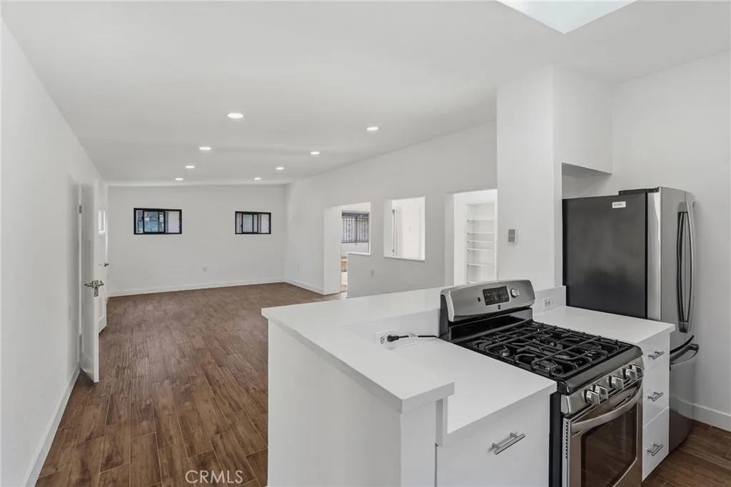 Additional image 6 of 217 S Aviation, Manhattan Beach, CA 90266