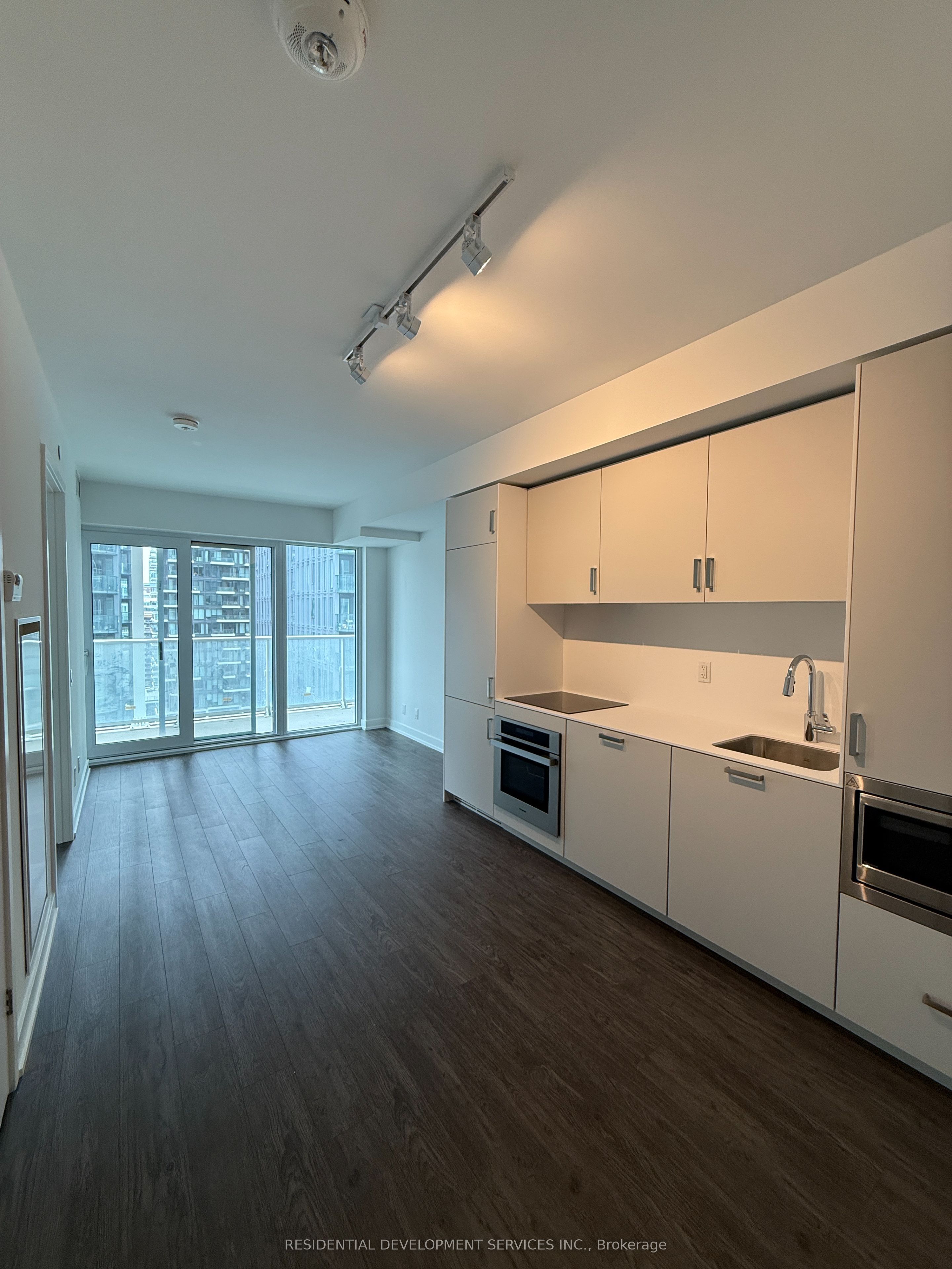 Additional image 2 of 1512-88 Queen Street, Toronto, ON, M5C 0B6