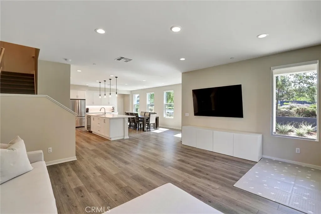 Additional image 32 of 176 Novel, Irvine, CA 92618