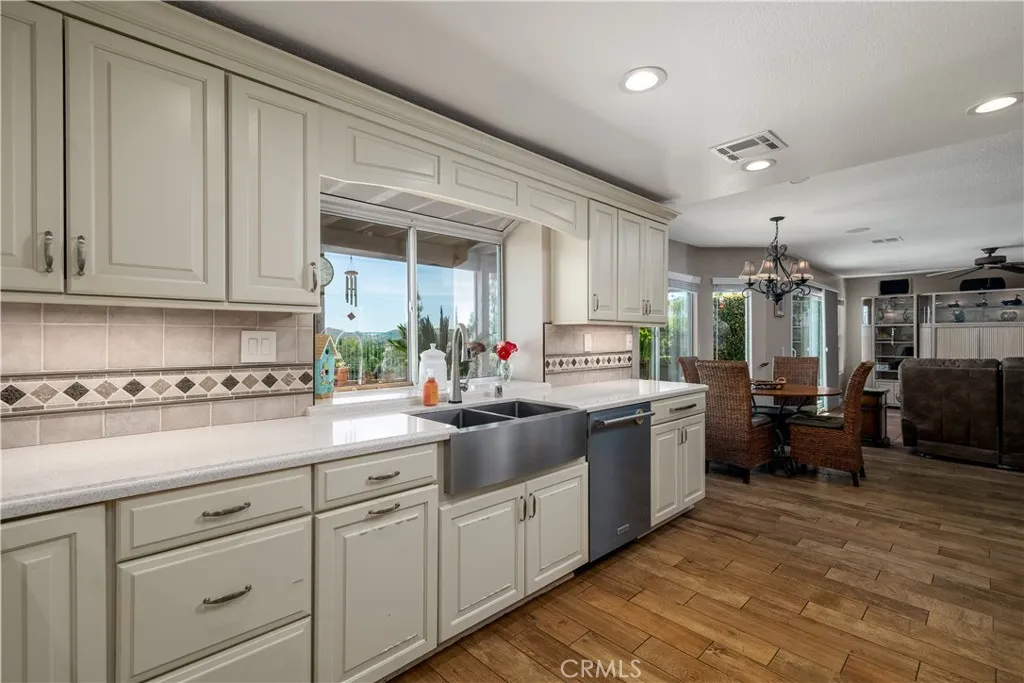 Additional image 14 of 5 Del Pizzoli, Lake Elsinore, CA 92532