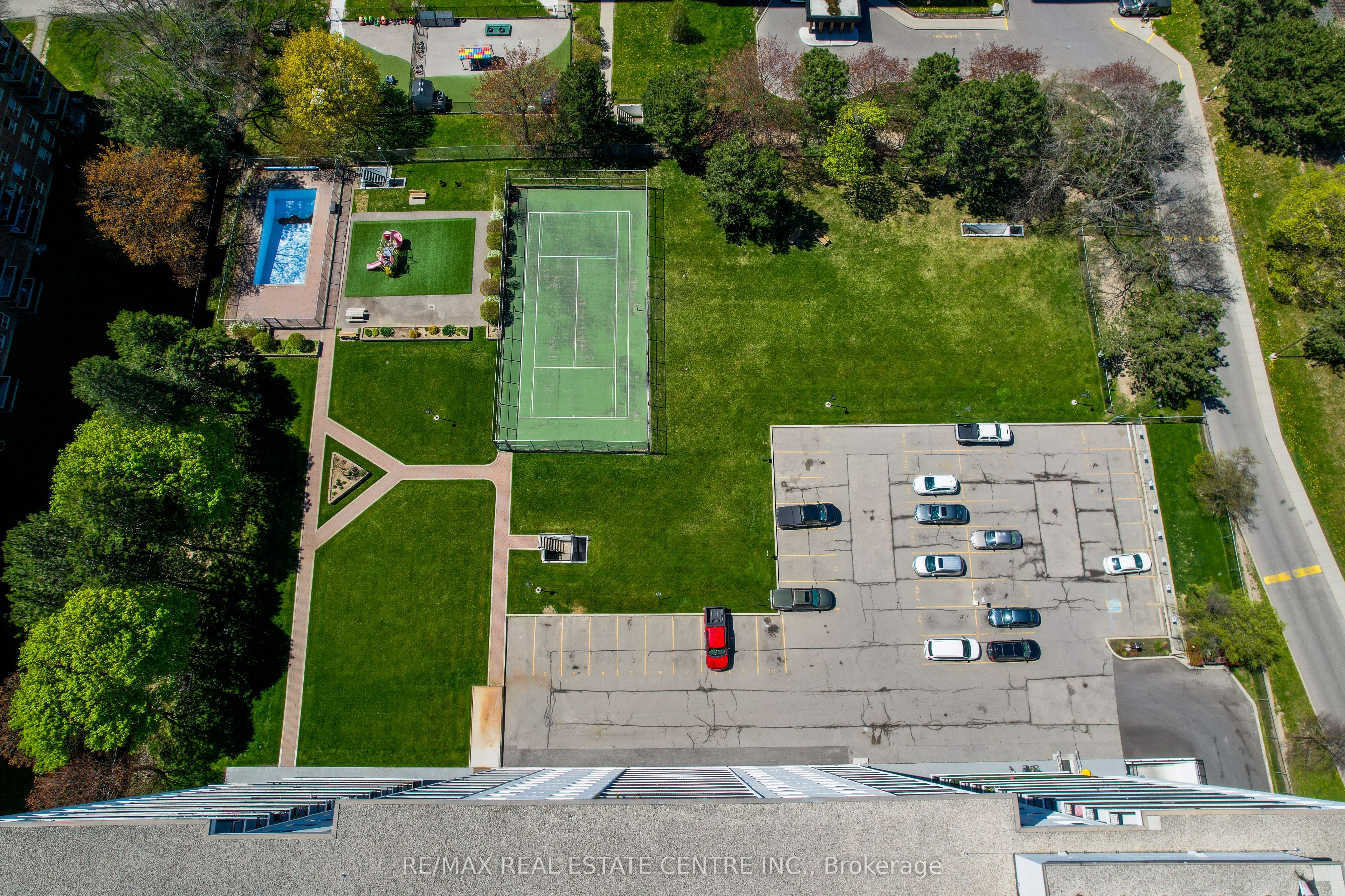 Additional image 2 of 704-1100 Caven Street, Mississauga, ON, L5G 4N3