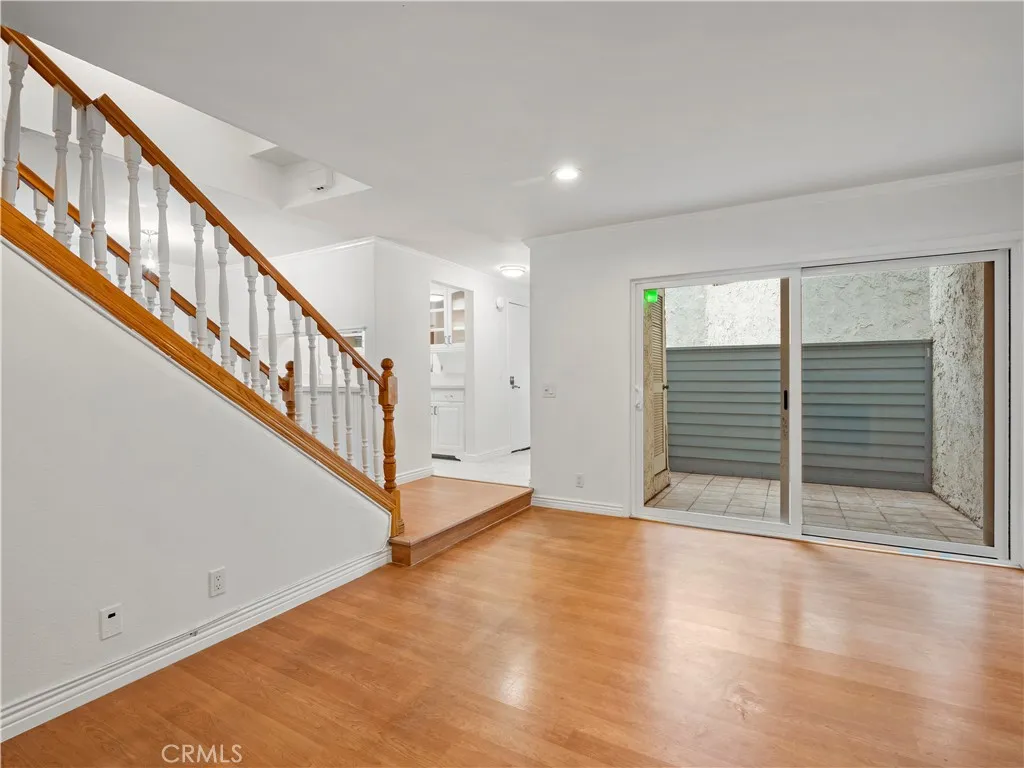 Additional image 38 of 18411 Hatteras Street Unit 138, Tarzana, CA 91356