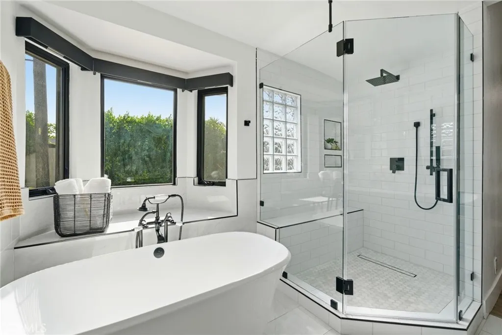 Additional image 27 of 3000 Country Club Drive, Costa Mesa, CA 92626