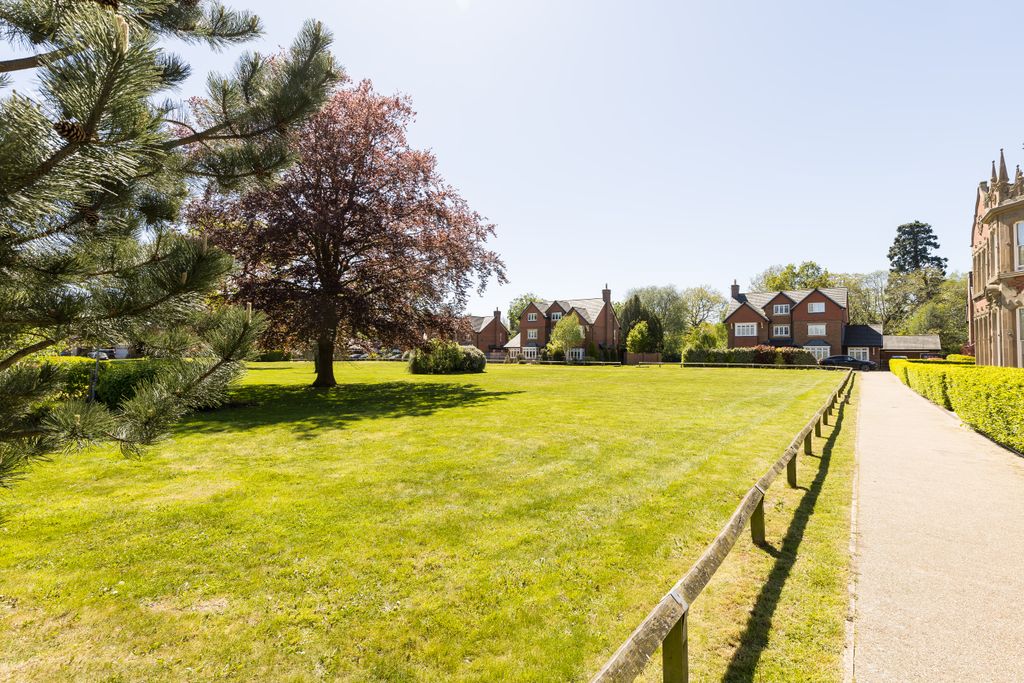 Additional image 19 of 2 bed flat for saleBlencowe Close, Chester CH1