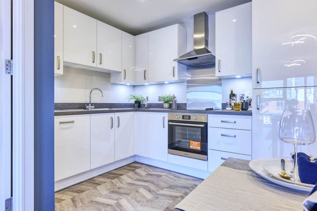 Additional image 7 of 2 bed flat for sale"Type 4B - Plot 140" at Dalmuir Road, Birmingham B31