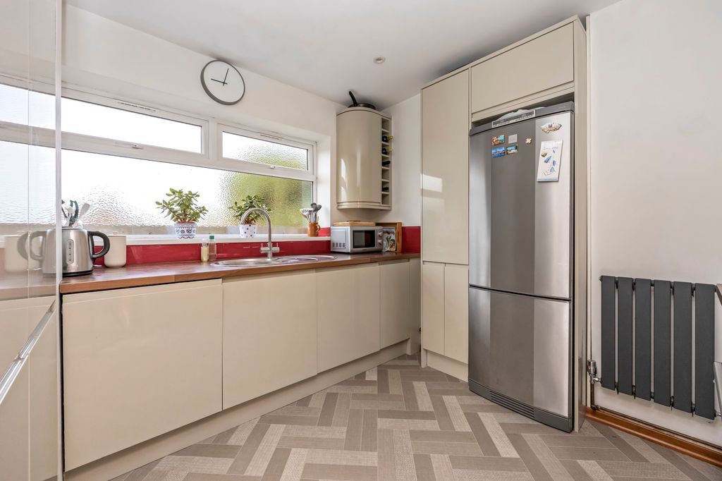 Additional image 4 of 3 bed detached bungalow for saleEastwick Close, Brighton BN1