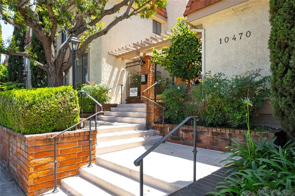Additional image 28 of 10470 Riverside Dr Unit 102, Toluca Lake, CA 91602