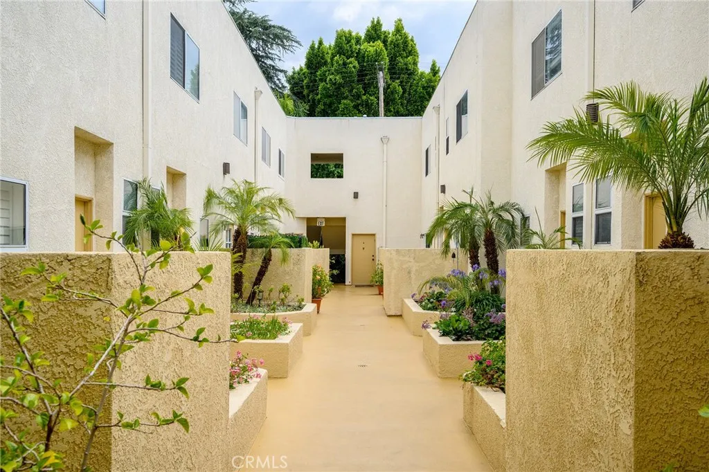 Additional image 34 of 11038 Camarillo Street Unit 13, North Hollywood, CA 91602