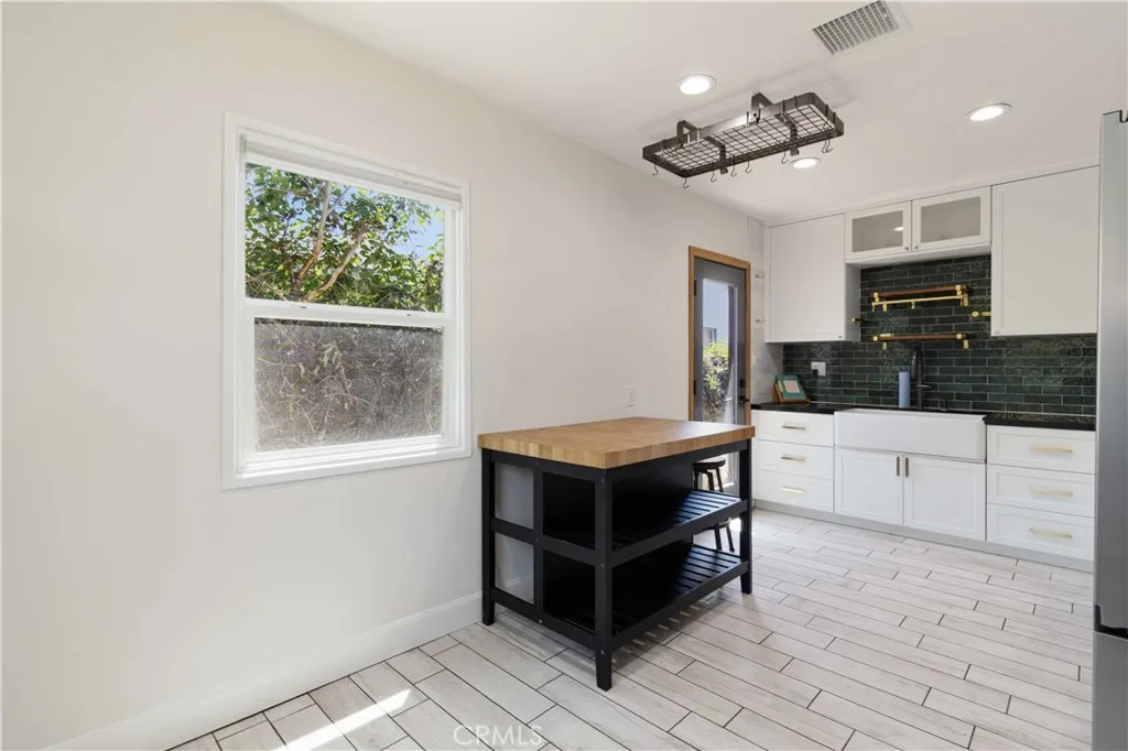 Additional image 27 of 18328 Gresham St, Northridge, CA 91325