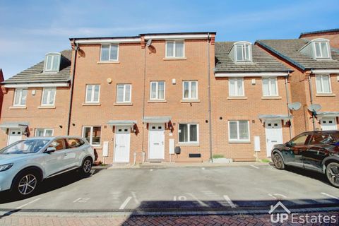 Lifeguard Mews, Stoke Village, Coventry CV3