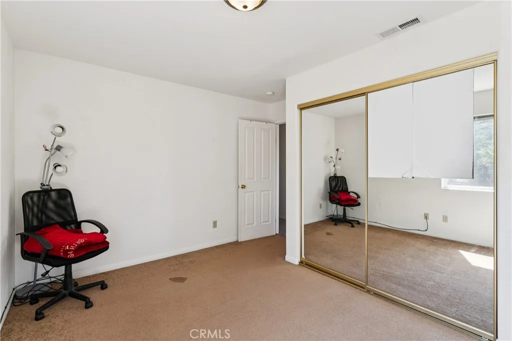 Additional image 18 of 879 Spruce Lane, Sugarloaf, CA 92386
