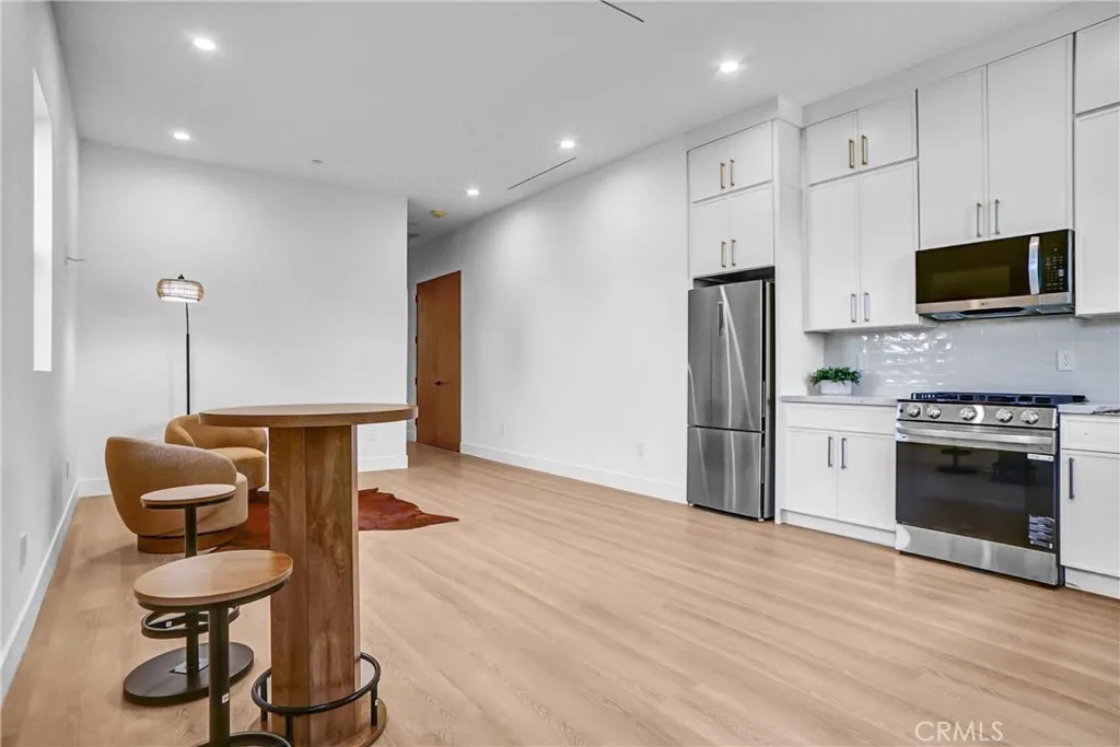 Additional image 38 of 19350 Lanark Street, Reseda, CA 91335