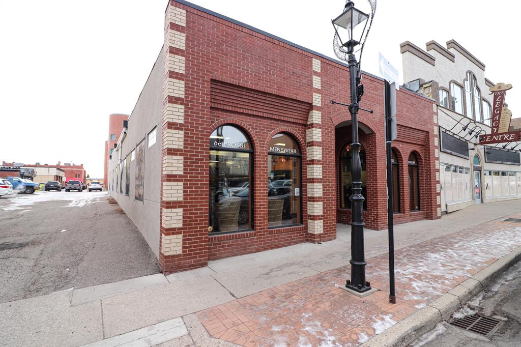 649 3 Street SE, Medicine Hat, AB, T1A 0H4