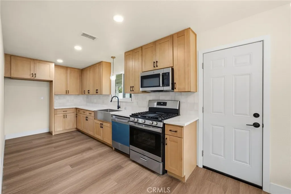 Additional image 22 of 1326 S Marine St, Santa Ana, CA 92704