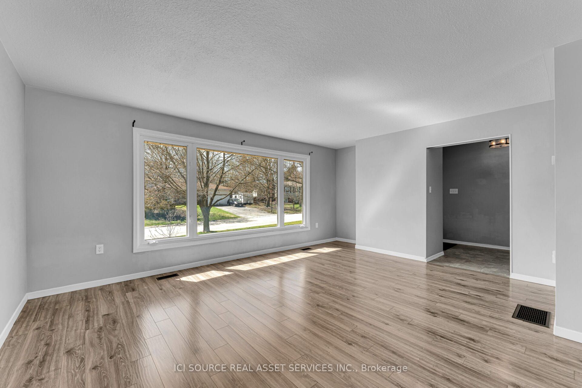 737 Holgate Crescent, Kingston, ON, K7M 5A7 photo 5