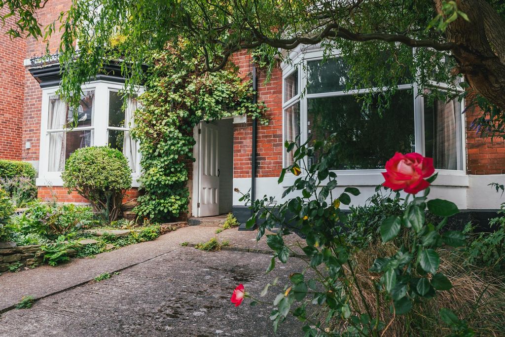 Additional image 19 of 4 bed terraced house for saleSouthgrove Road, Sheffield S10