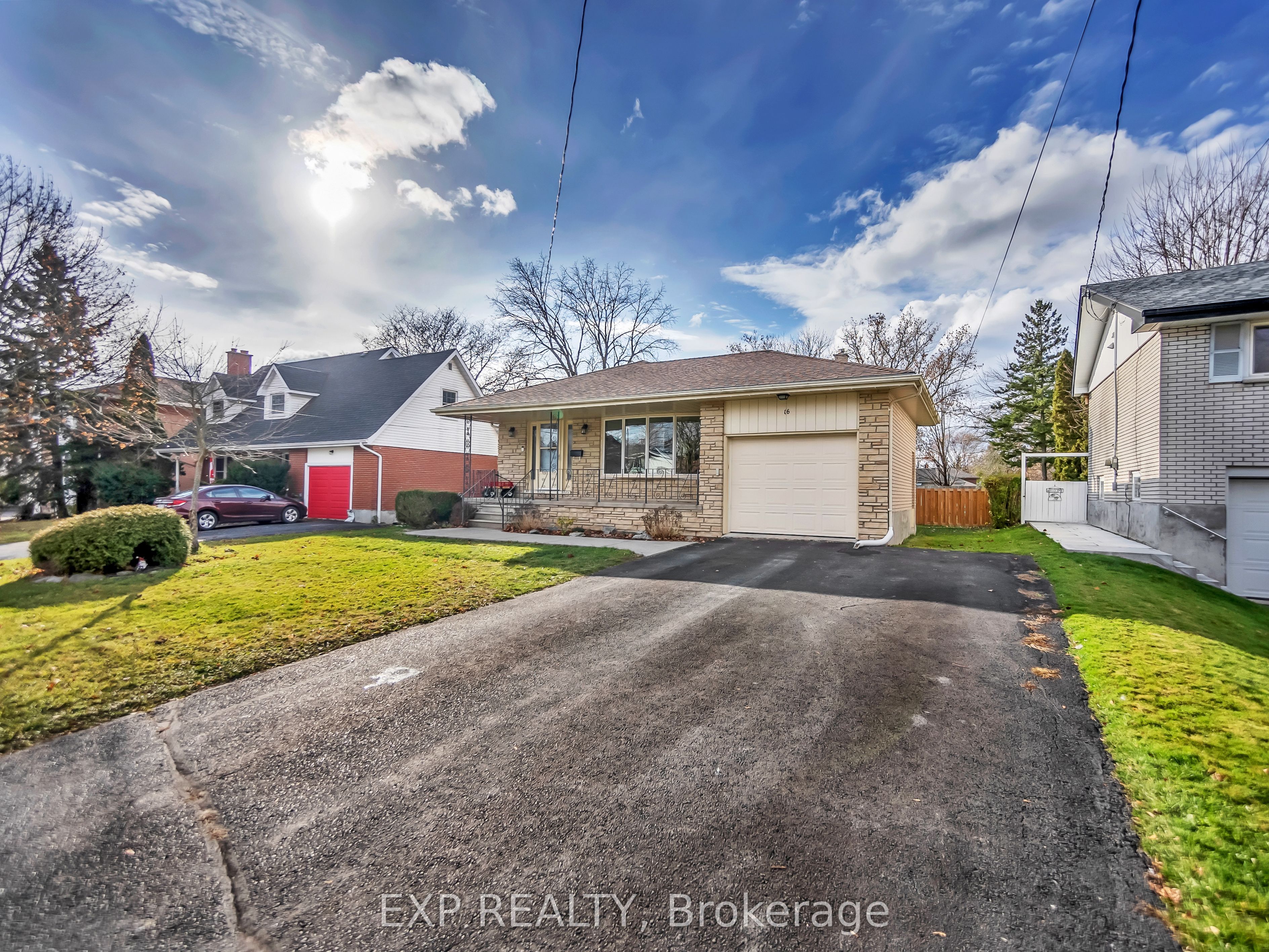 16 Applewood Drive, Belleville, ON, K8P 4E2 photo 4