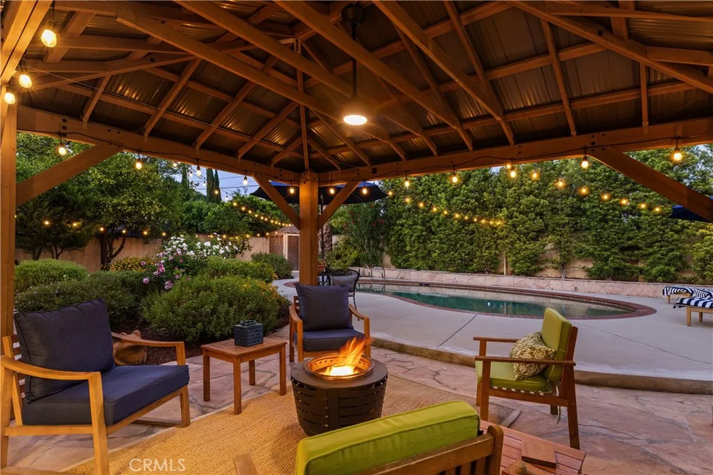 Additional image 102 of 8420 Cozycroft Ave, Winnetka, CA 91306