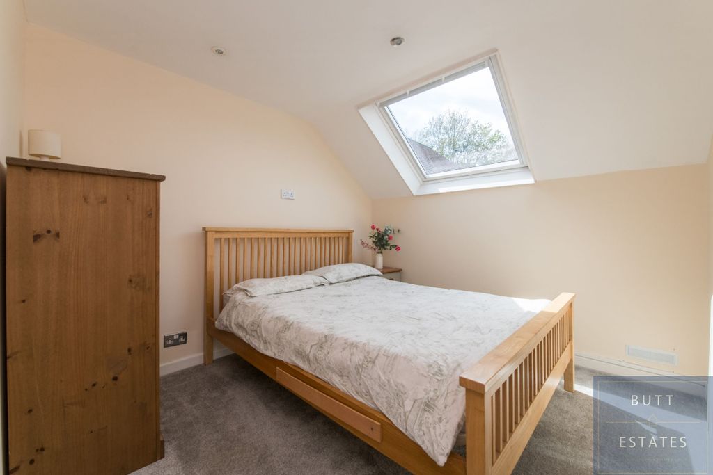 Additional image 5 of 2 bed terraced house for saleHolne Court, Exeter EX4