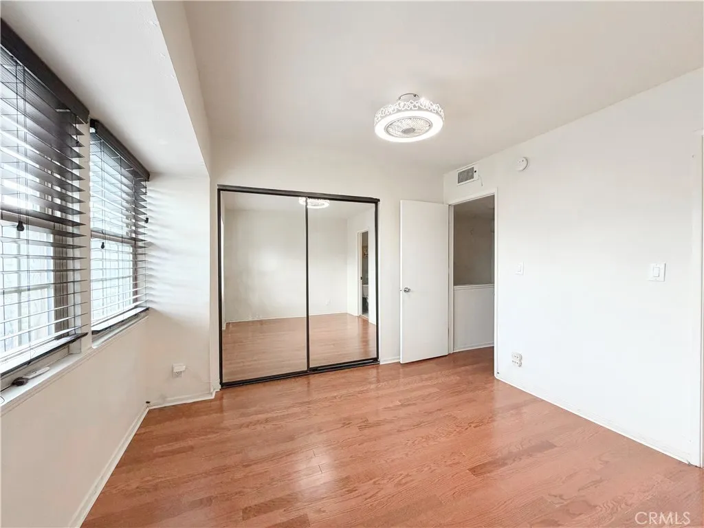 Additional image 16 of 22131 N Oxnard Street Unit A, Woodland Hills, CA 91367