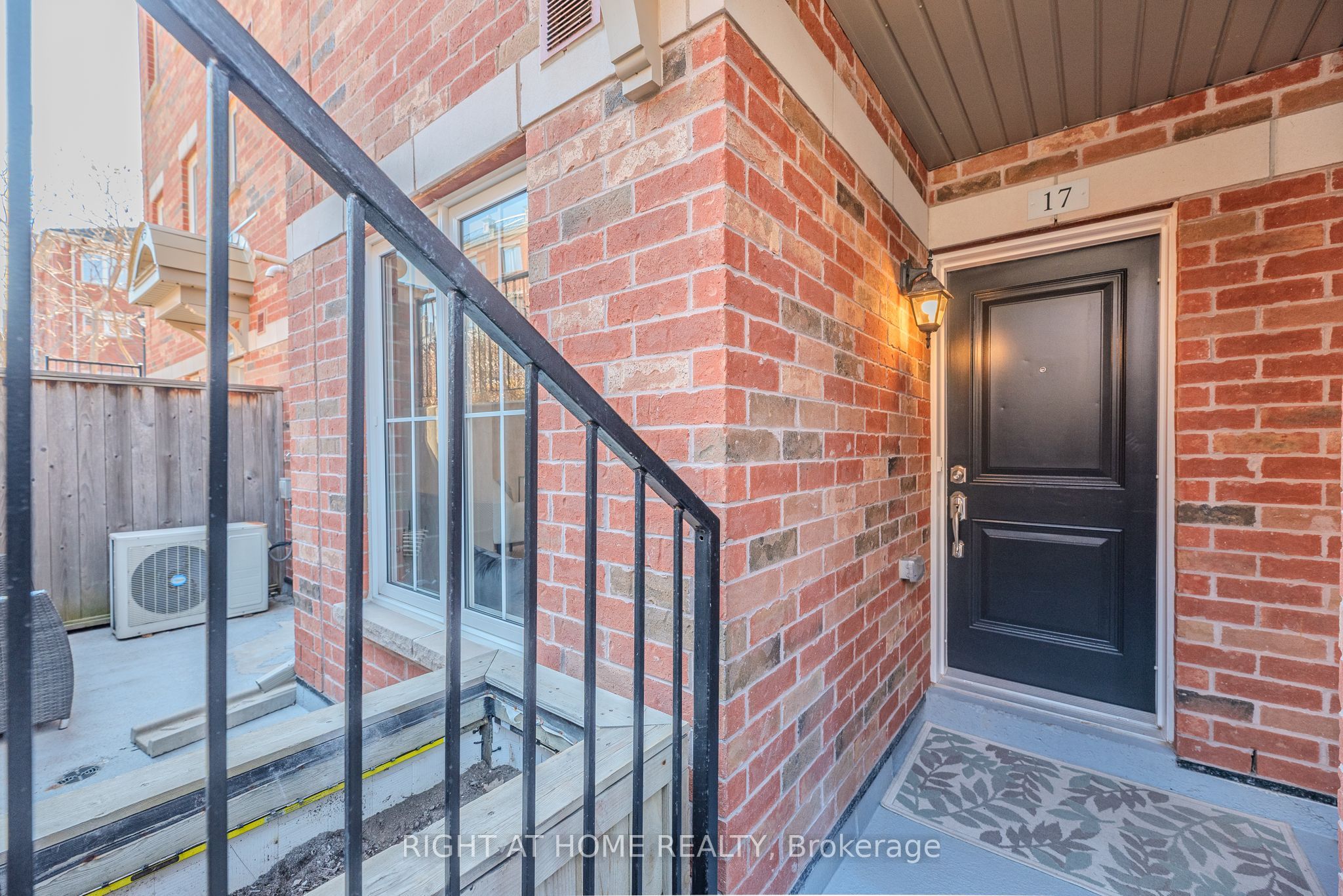 Additional image 3 of 17-2464 Post Road, Oakville, ON, L6H 0J2
