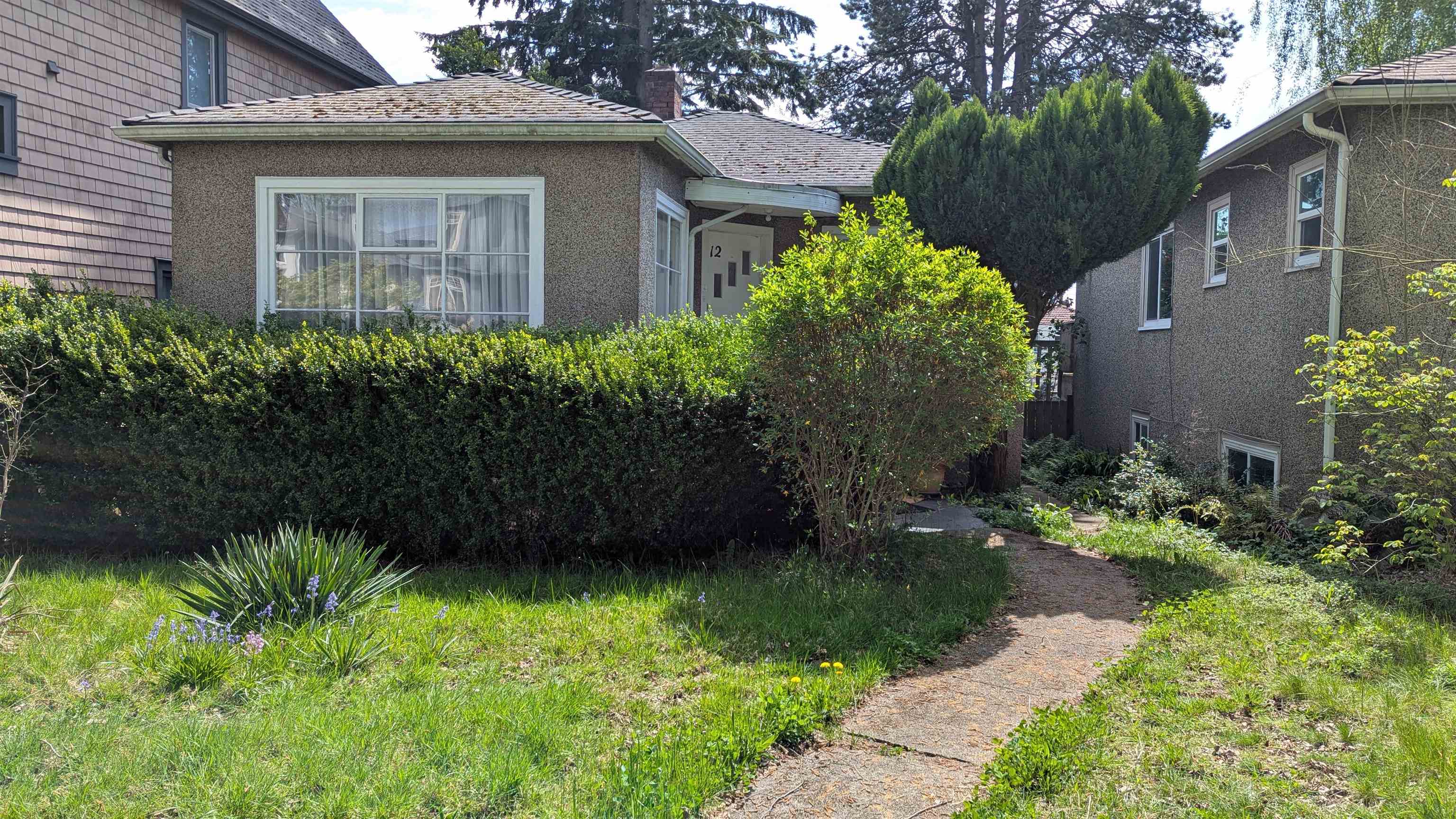 12 46th Avenue E, Vancouver, BC, V5W 1Z1