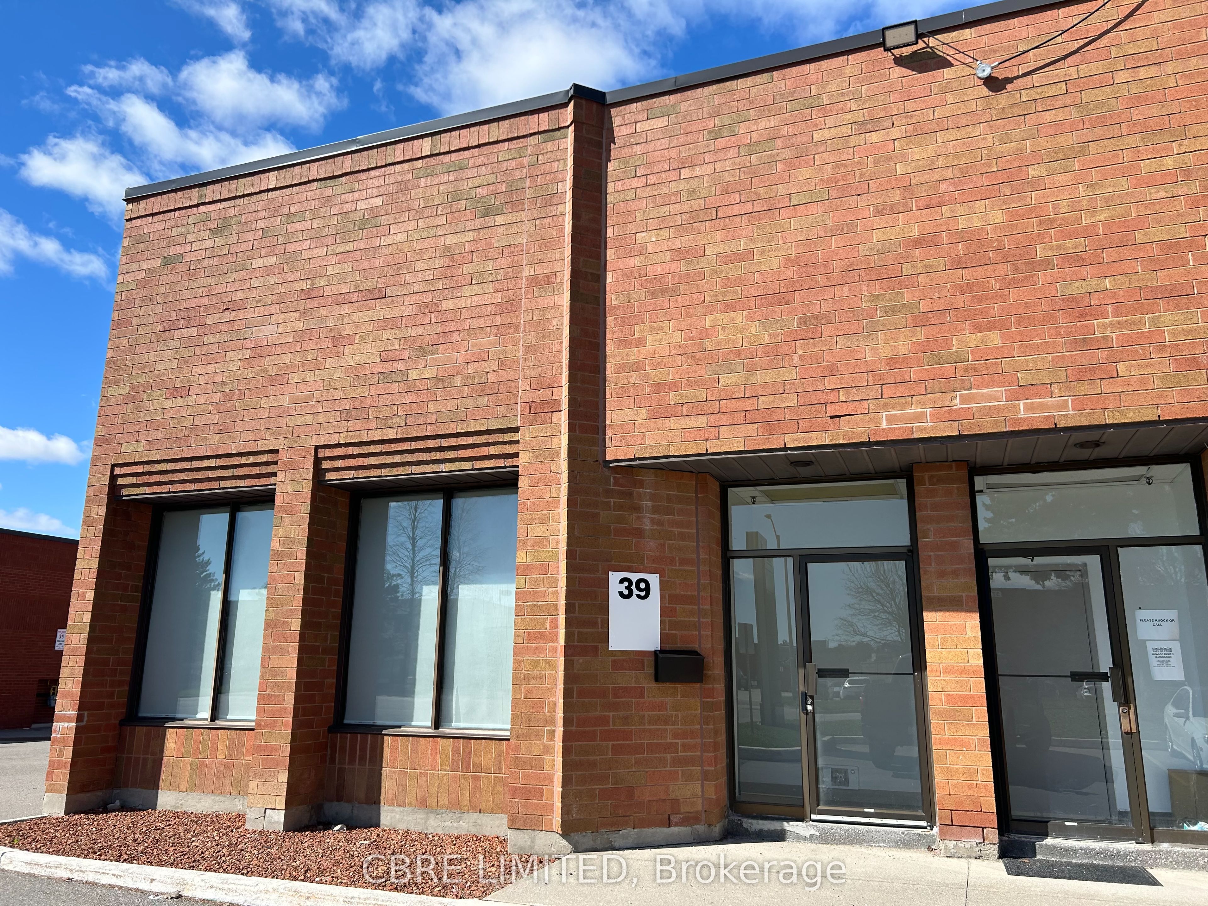 Unit 38-147 Citation Drive, Vaughan, ON, L4K 2P8