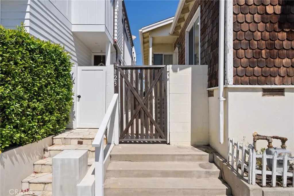 123 Longfellow Ave, Hermosa Beach, CA 90254 photo 3