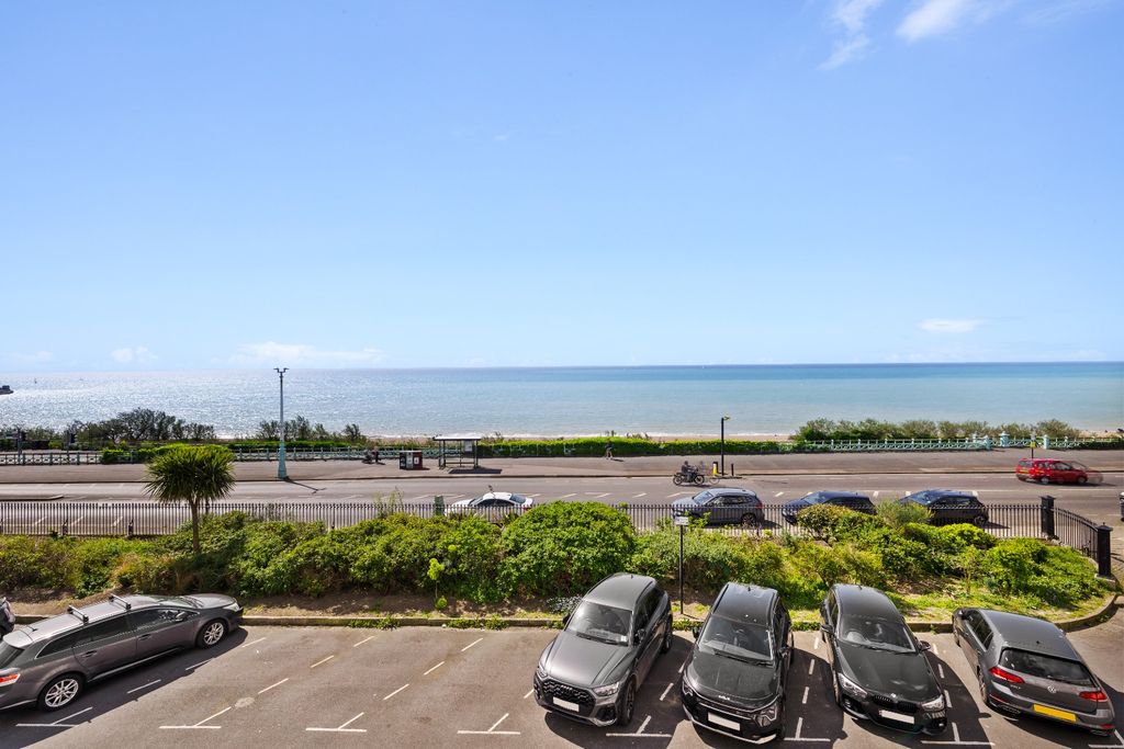 Additional image 24 of 3 bed flat for saleChichester Terrace, Brighton, East Sussex BN2