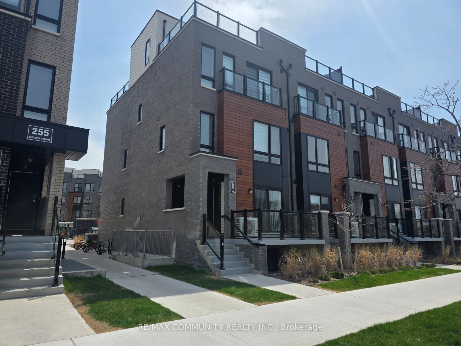 23-245 Mclevin Avenue, Toronto, ON, M1B 6C8