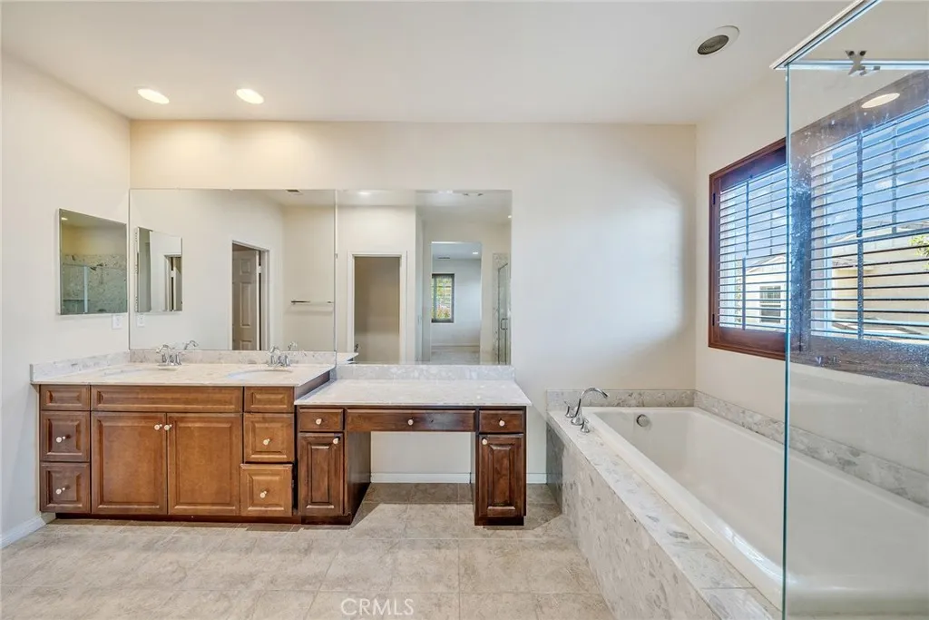 Additional image 115 of 2944 E Via Terrano, Ontario, CA 91764