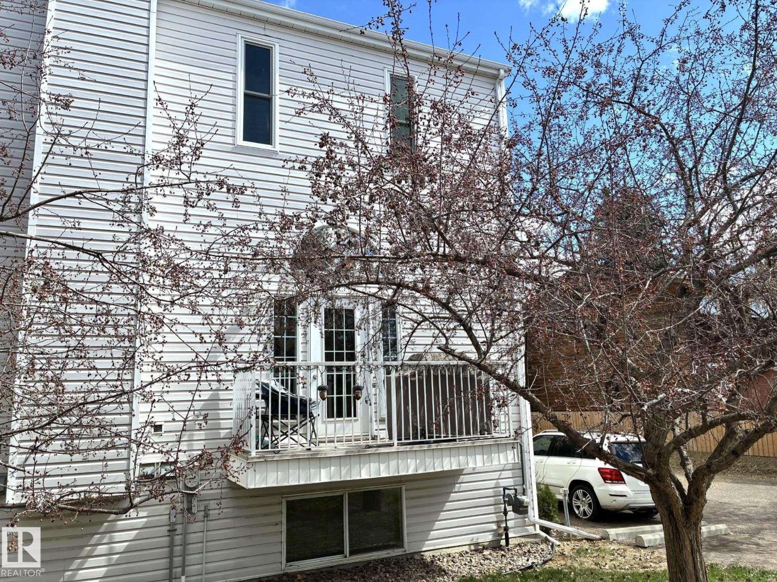 Additional image 2 of 1248 48 Street NW, Edmonton, AB, T6L6R6