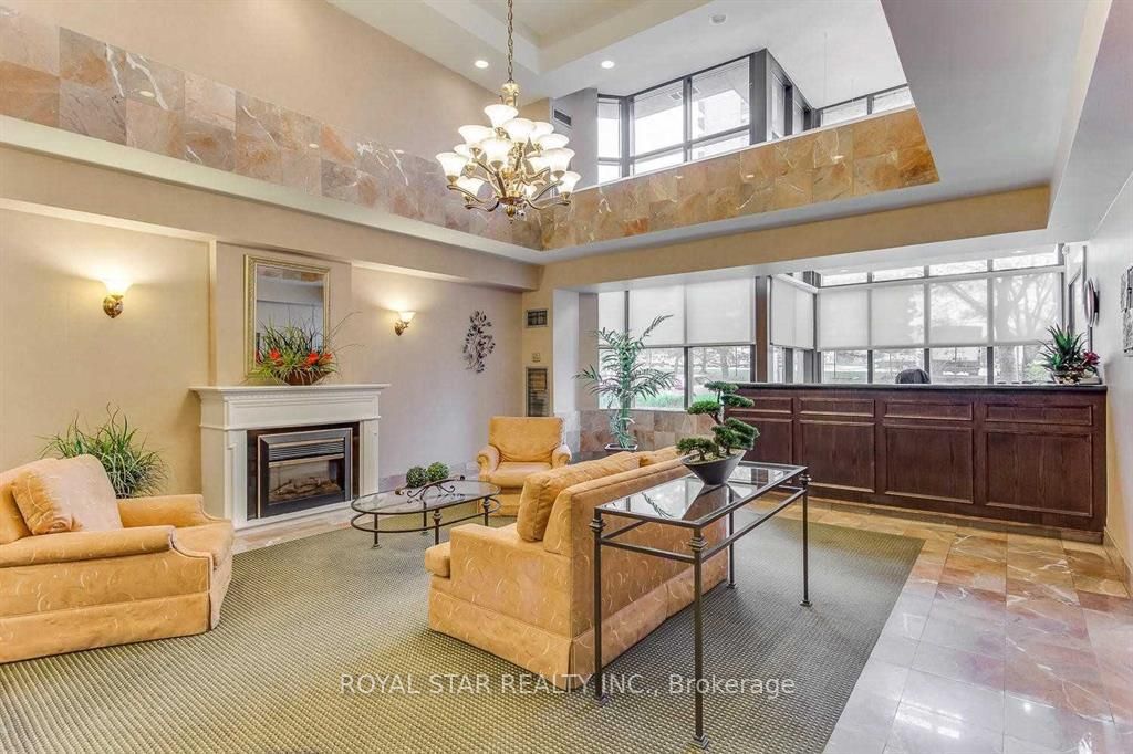 912-5 Lisa Street, Brampton, ON, L6T 4T4 photo 2