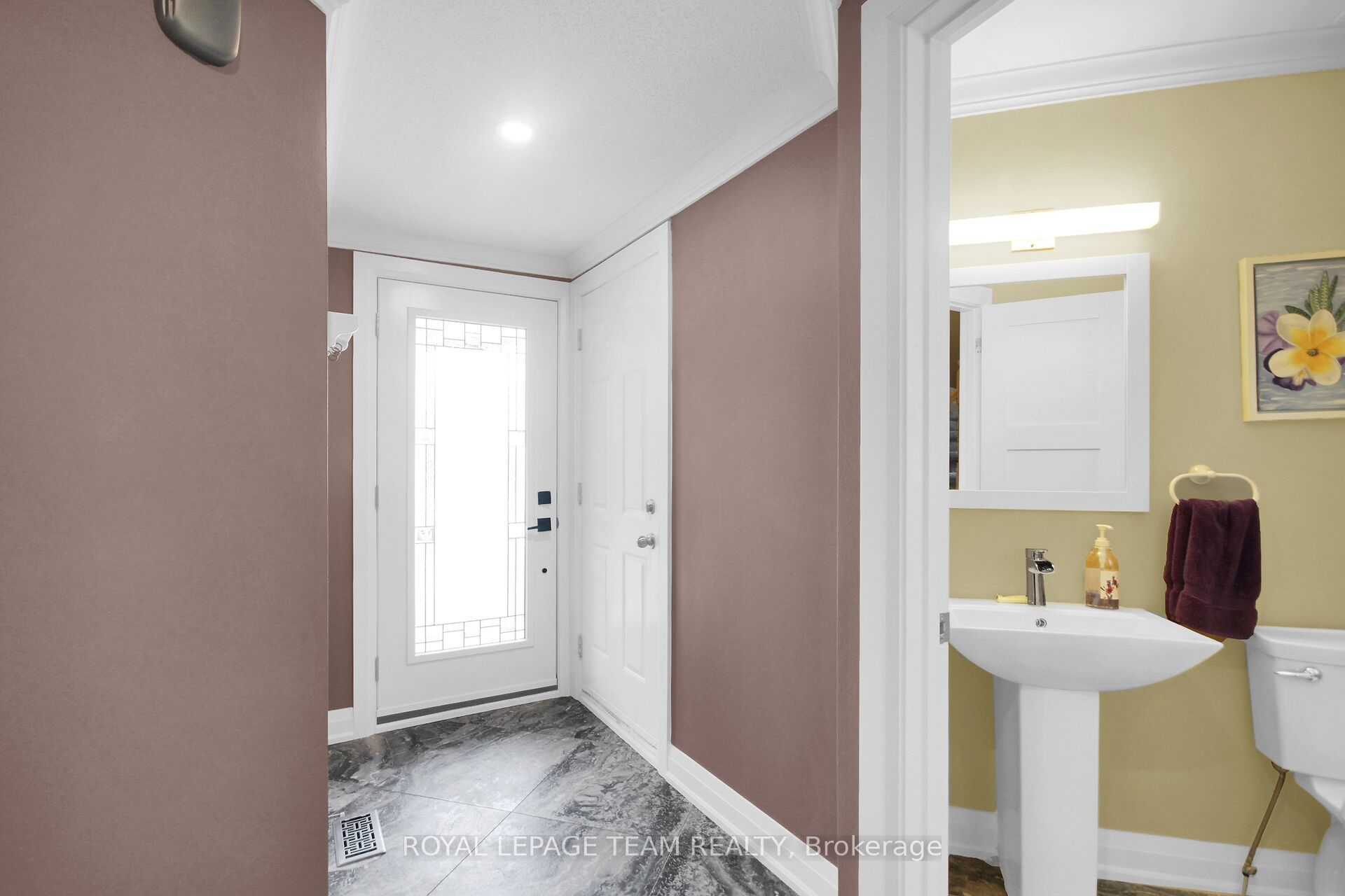 Additional image 3 of 18 Longshire Circle, Ottawa, ON, K2J 4K7
