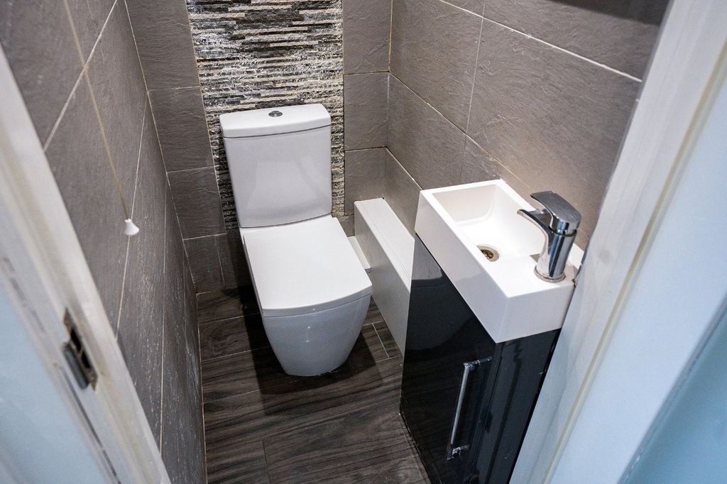 Additional image 11 of 4 bed semi-detached house for saleWindsor Road, Slough, Berkshire SL1