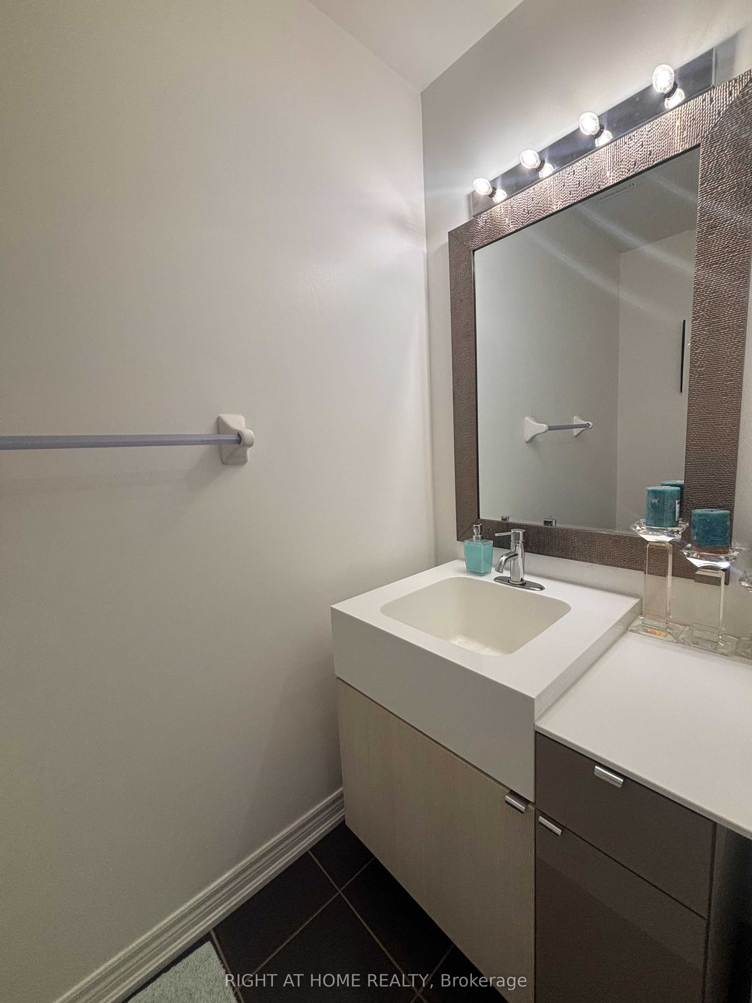 Additional image 5 of 18 Luisa Street, Bradford West Gwillimbury, ON, L3Z 0P2