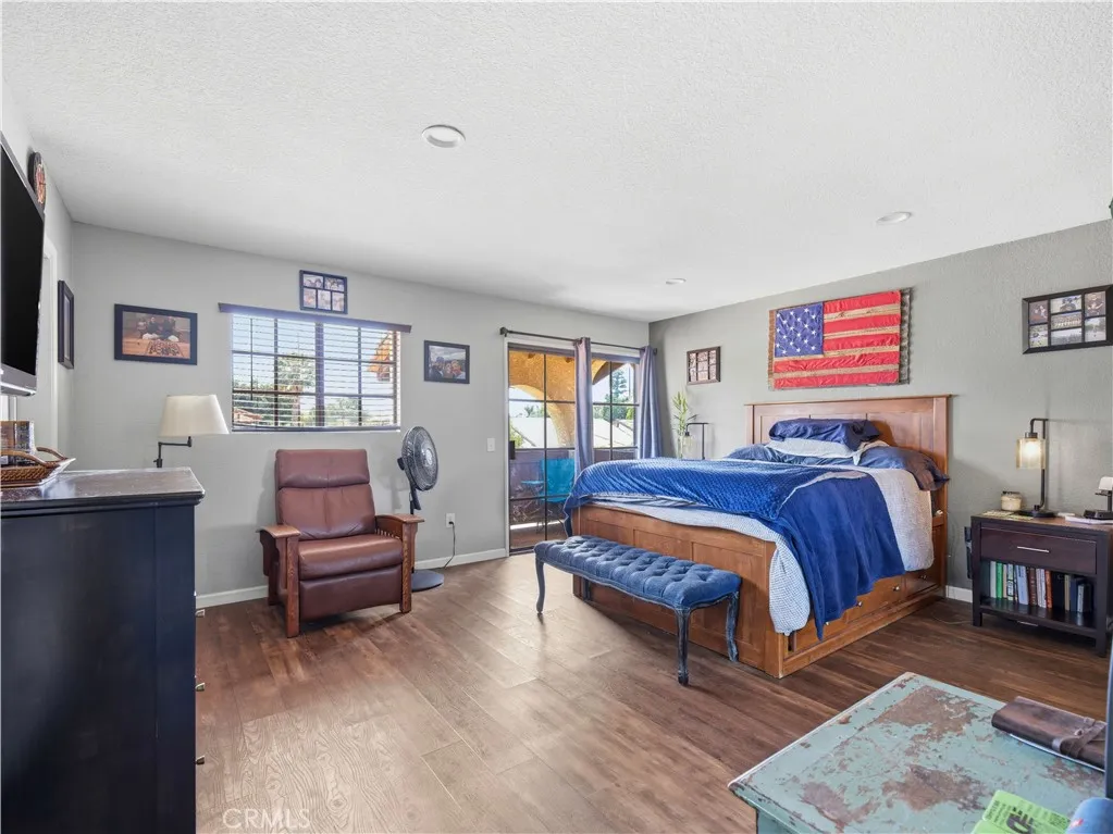 Additional image 71 of 22319 Lull Street, Canoga Park, CA 91304