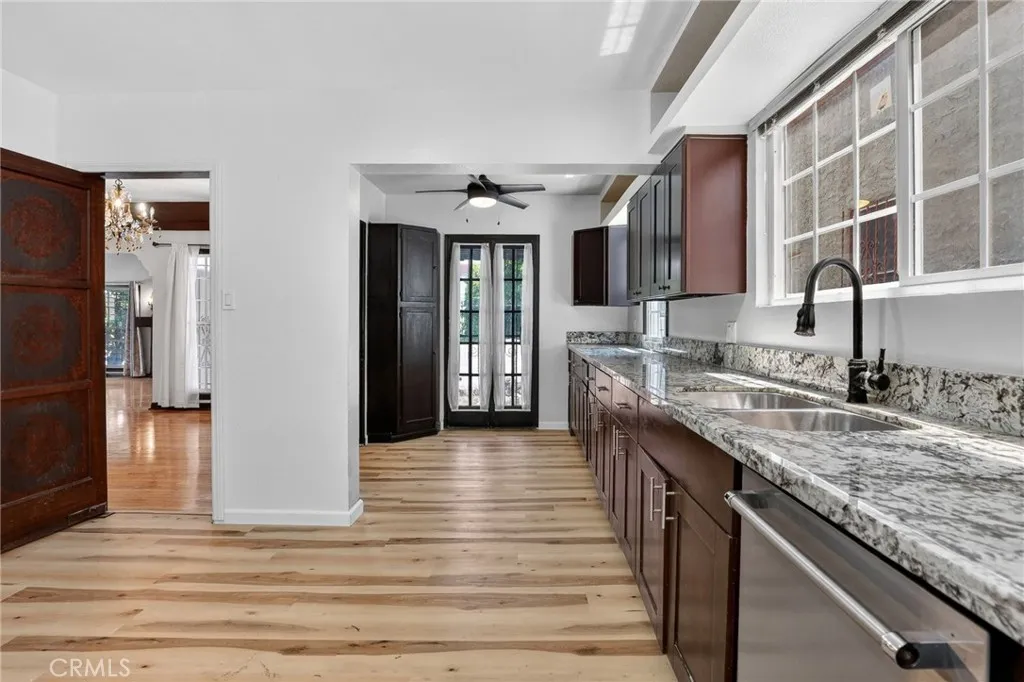Additional image 35 of 7607 8th Avenue, Los Angeles, CA 90043