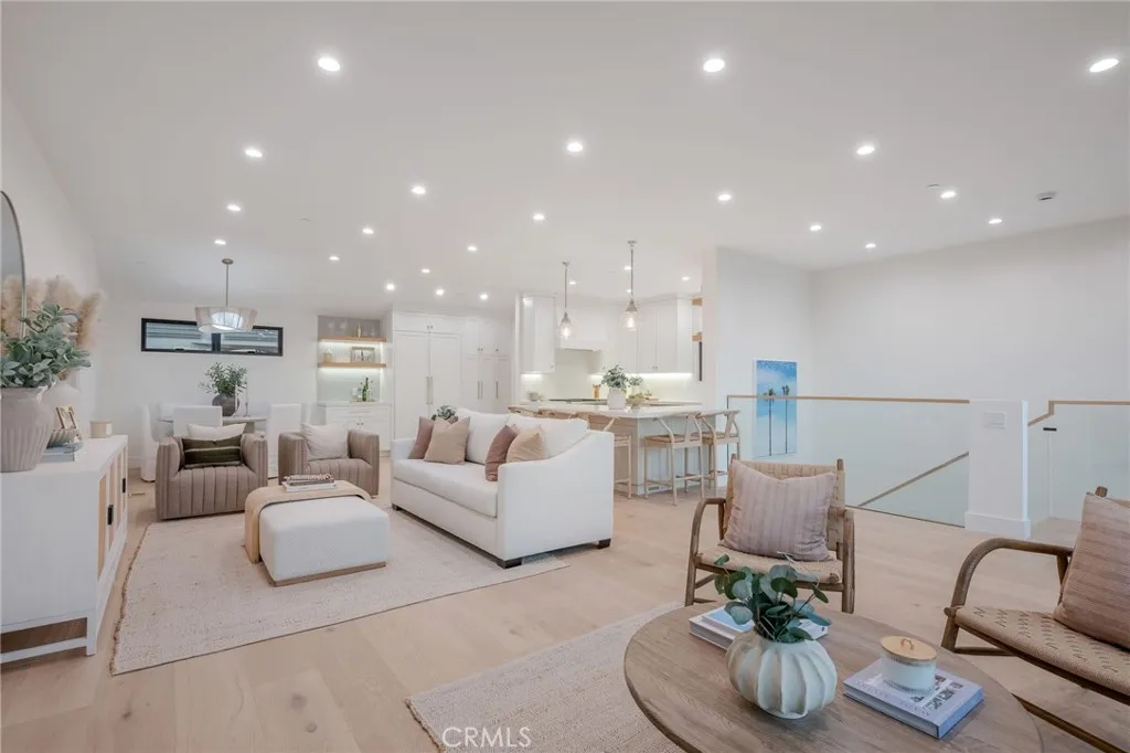 Additional image 57 of 89 Bayview Dr, Manhattan Beach, CA 90266