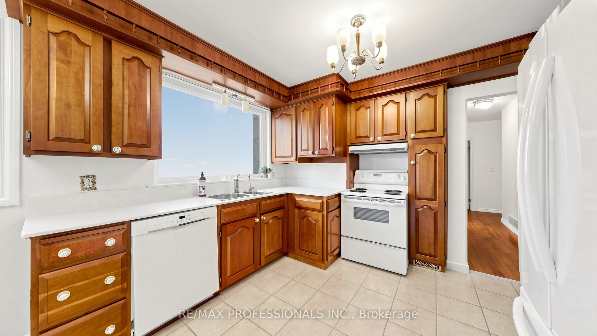 Additional image 6 of 117 Mercury Road, Toronto, ON, M9W 3H7