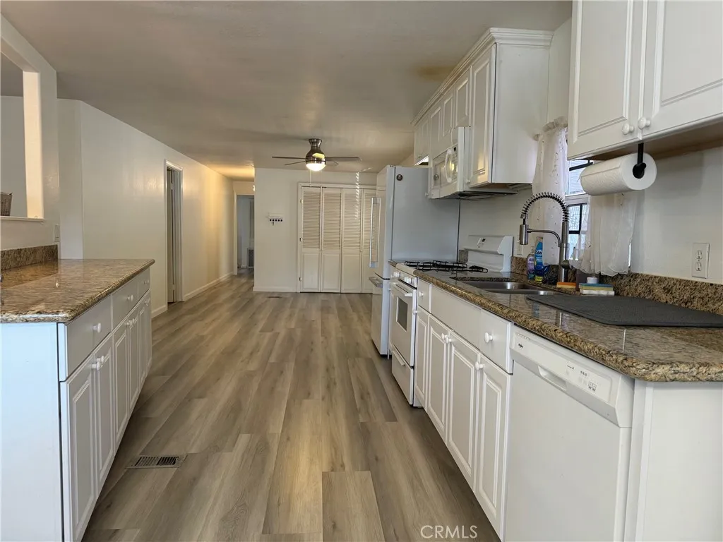 Additional image 6 of 17700 Avalon Boulevard Unit 40, Carson, CA 90746