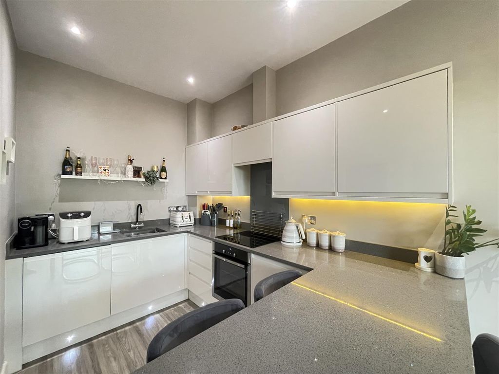 Additional image 2 of 1 bed flat for saleBollin Heights, Macclesfield Road, Wilmslow SK9