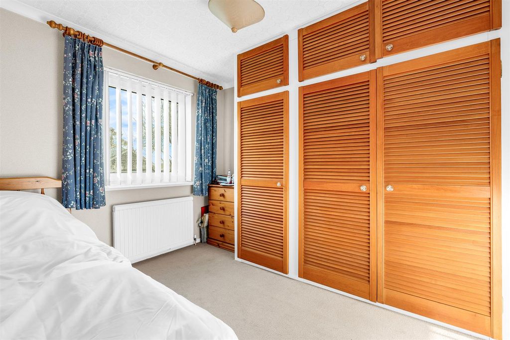 Additional image 18 of 2 bed bungalow for saleWentworth Road, Hertford SG13